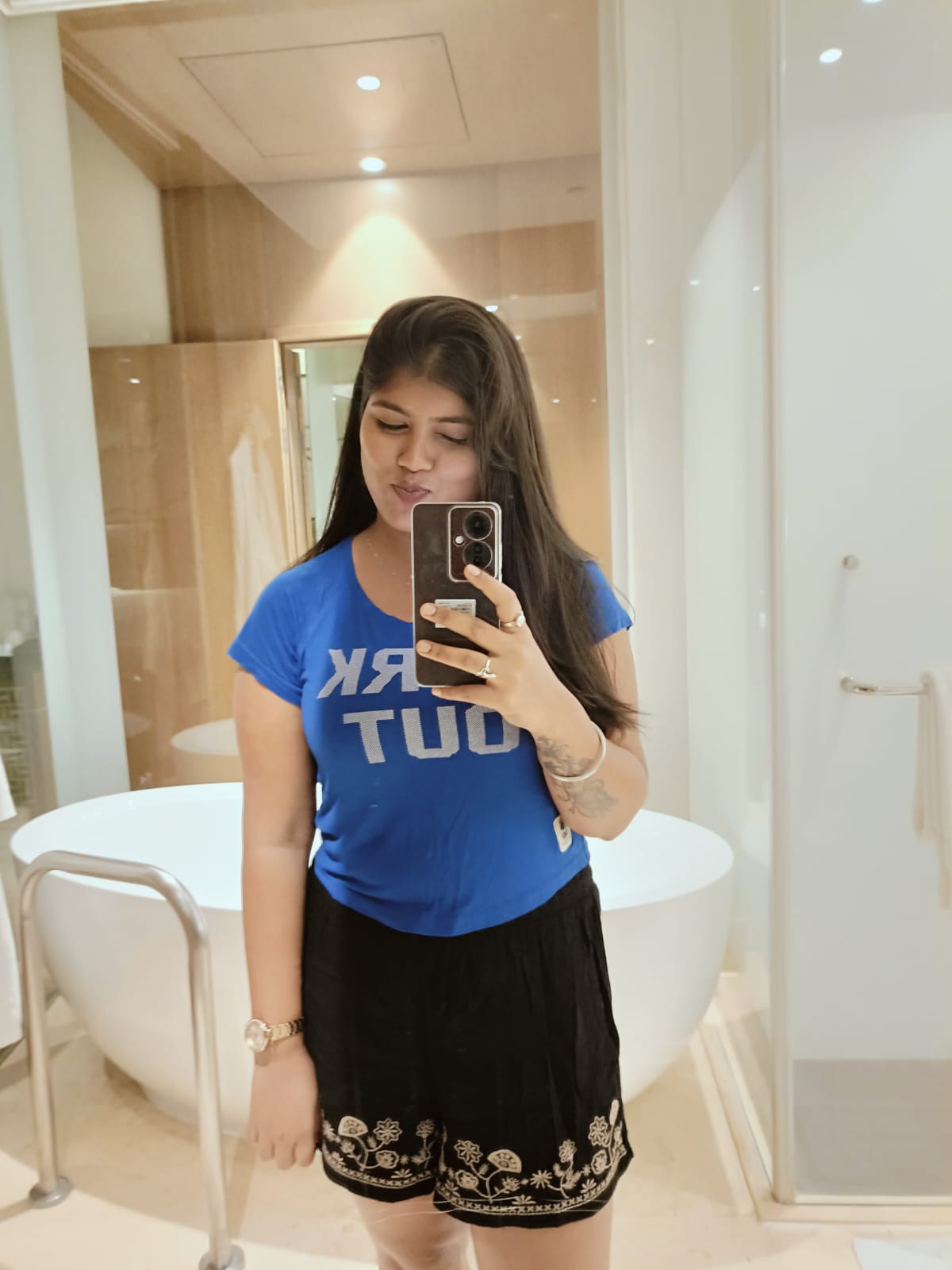 Injambakkam Escort Service