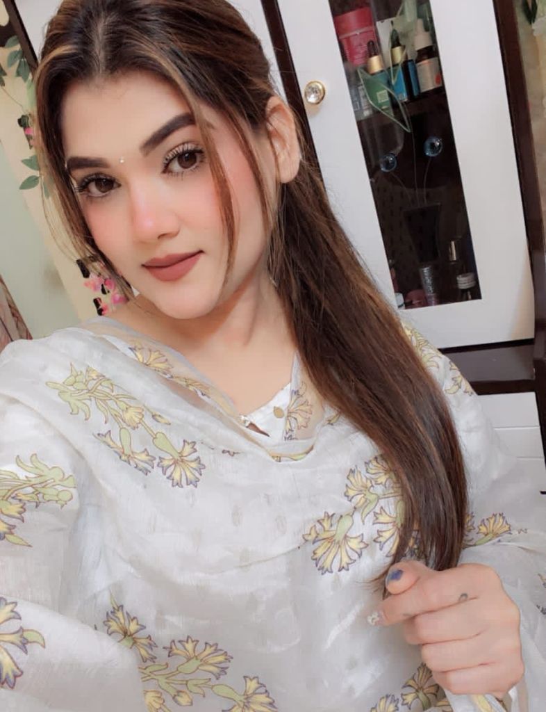 Chennai Housewife Escort Chennai Housewife Escorts